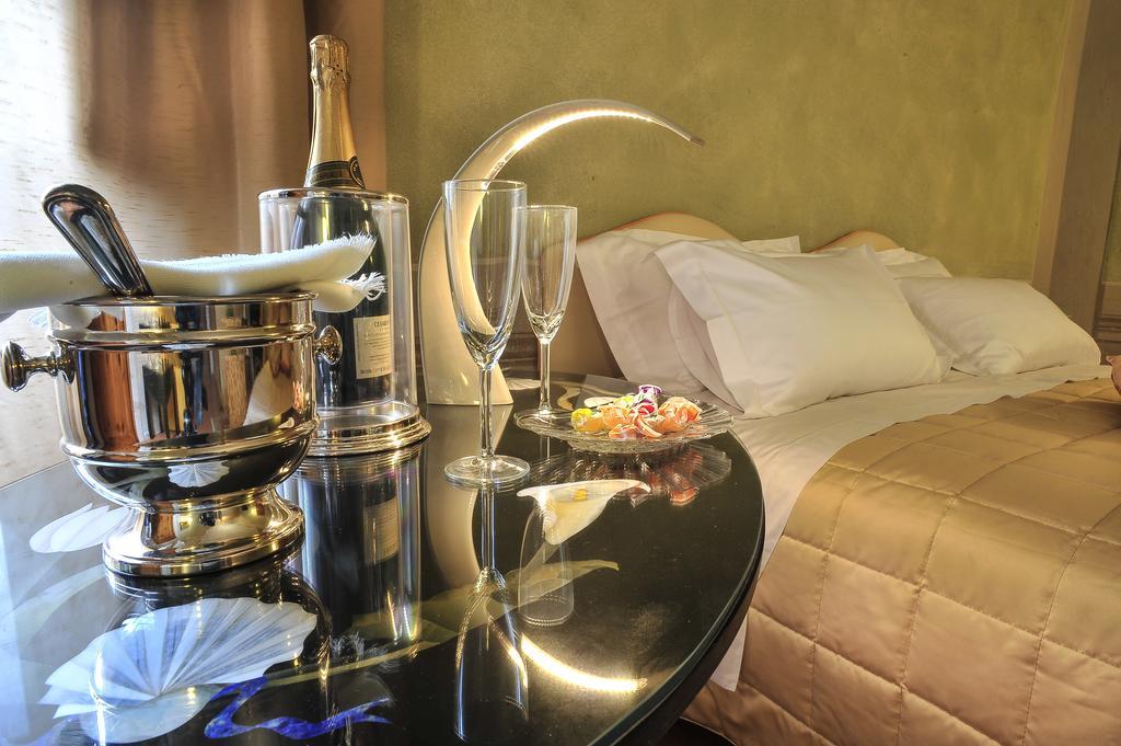 Torre Dei Lari Residenza D'Epoca Bed & Breakfast Florence Phòng bức ảnh