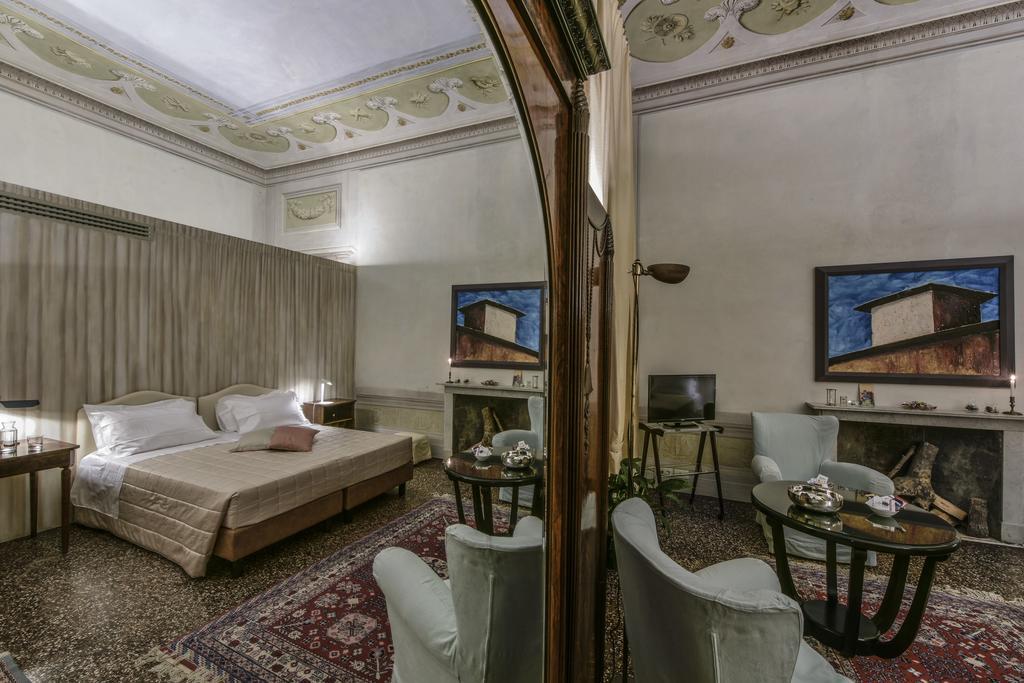 Torre Dei Lari Residenza D'Epoca Bed & Breakfast Florence Ngoại thất bức ảnh